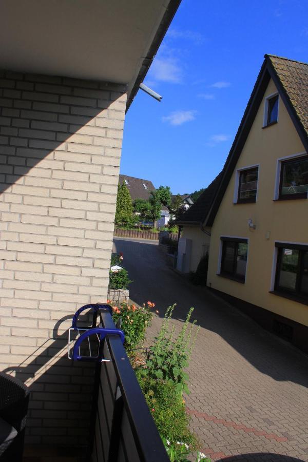 Moderne Und Helle Ferienwohnung Am Ploener See Bosau Luaran gambar