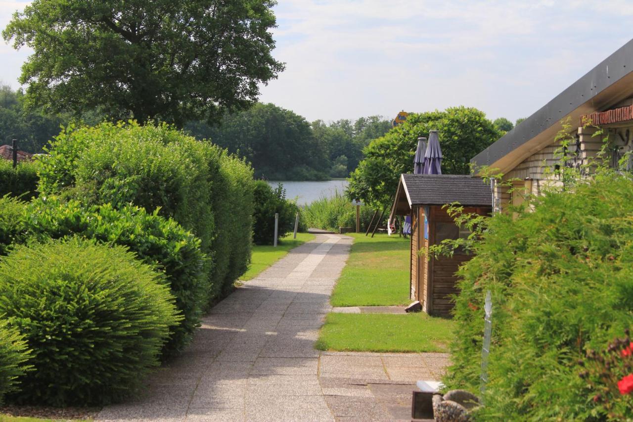 Moderne Und Helle Ferienwohnung Am Ploener See Bosau Luaran gambar